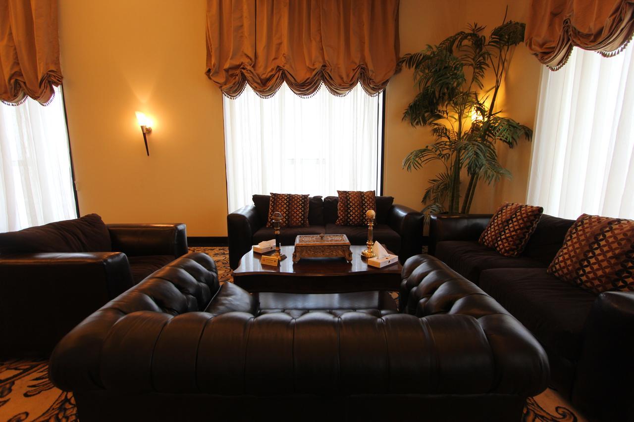 Awaliv International Hotel Ta'if Exterior foto The lobby of the hotel