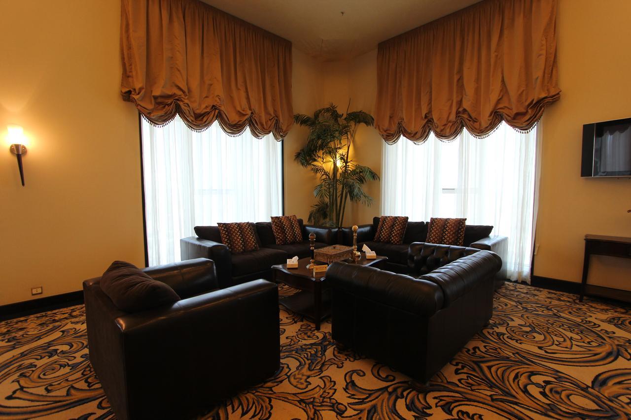 Awaliv International Hotel Ta'if Exterior foto The lounge at the airport