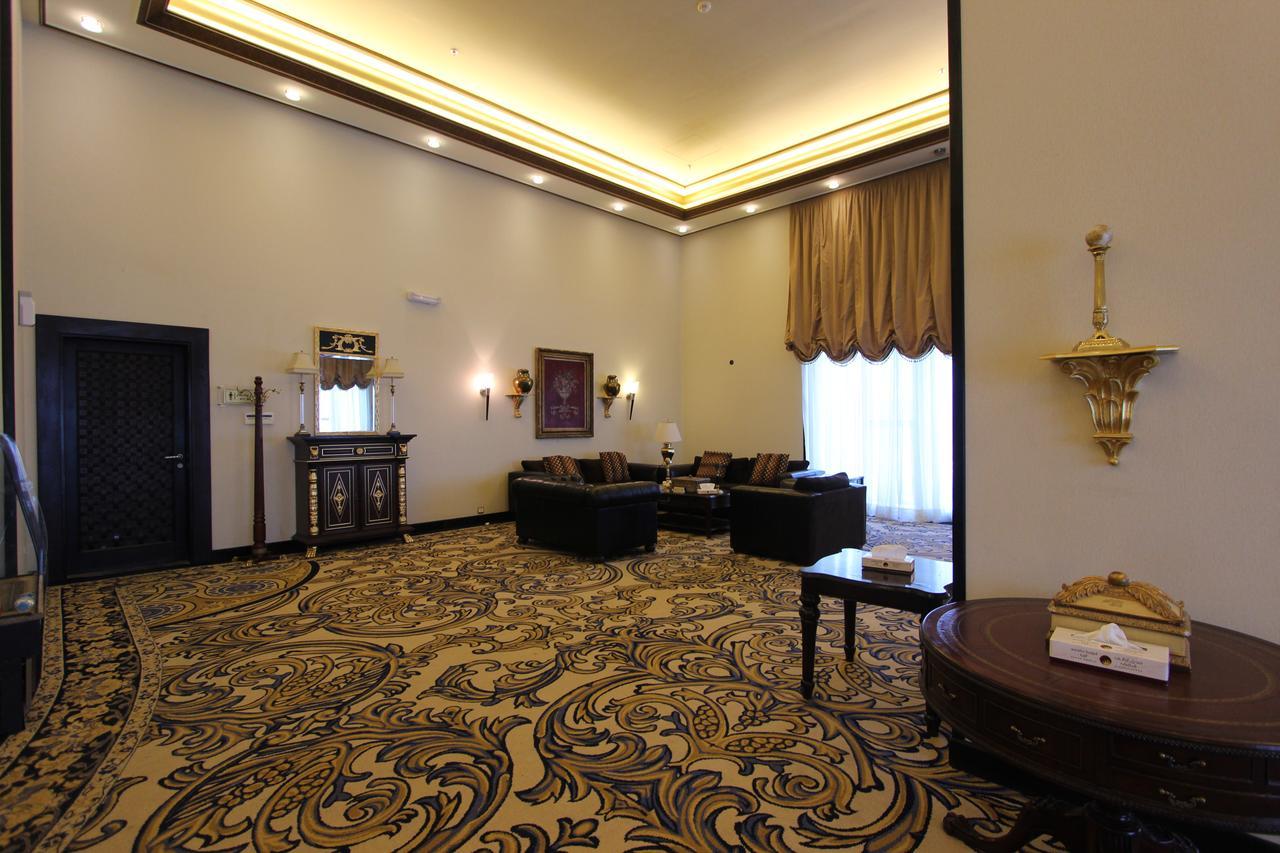 Awaliv International Hotel Ta'if Exterior foto A room at the hotel